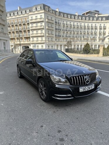 Mercedes C 180 2011, 215,000 km - 1.8 л - Bakı