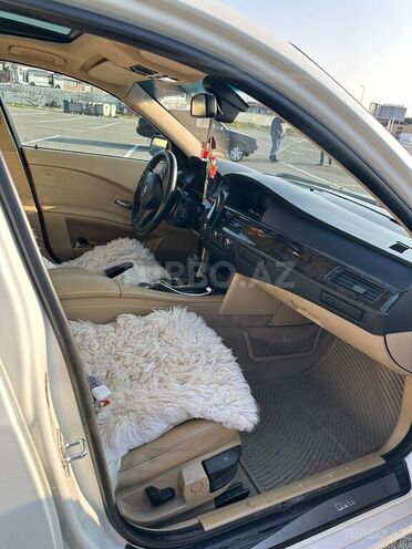 BMW 523 2006, 357,000 km - 2.5 л - Bakı