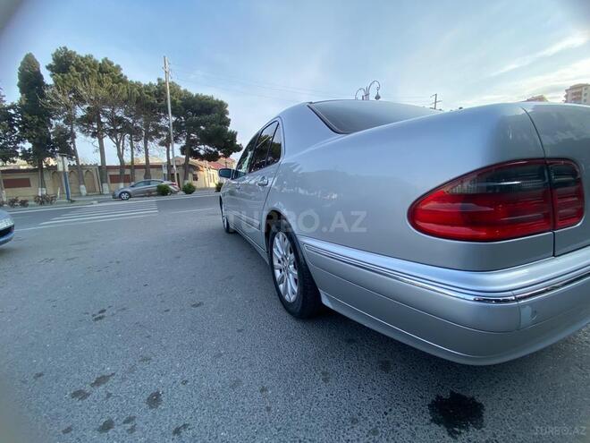 Mercedes E 240 2000, 236,000 km - 2.4 l - Bakı
