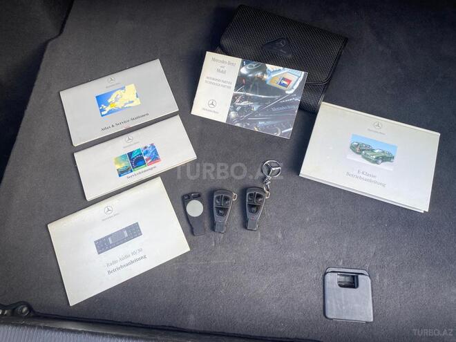 Mercedes E 240 2000, 236,000 km - 2.4 l - Bakı
