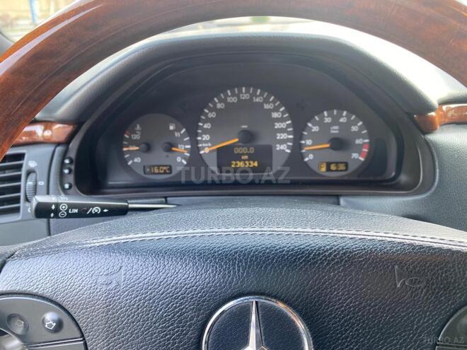 Mercedes E 240 2000, 236,000 km - 2.4 l - Bakı