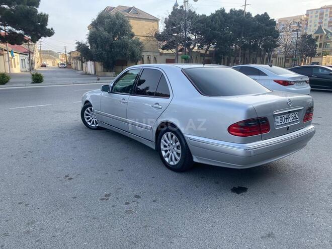 Mercedes E 240 2000, 236,000 km - 2.4 l - Bakı
