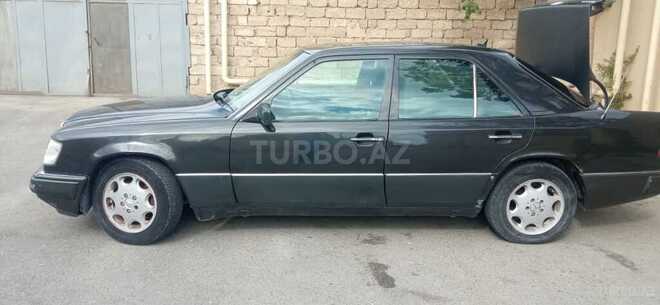Mercedes E 250 1993, 494,000 km - 2.5 l - Bakı