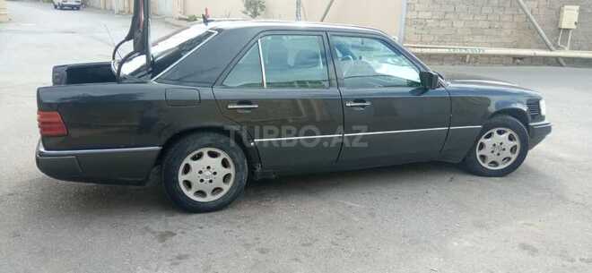 Mercedes E 250 1993, 494,000 km - 2.5 l - Bakı