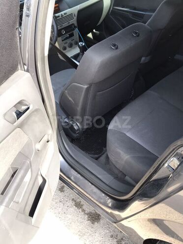 Opel Astra 2008, 211,000 km - 1.4 л - Bakı