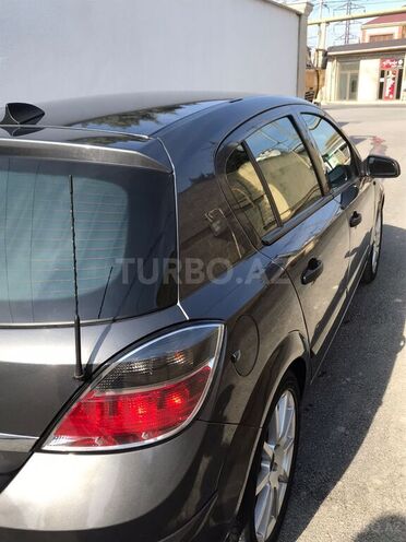 Opel Astra 2008, 211,000 km - 1.4 л - Bakı