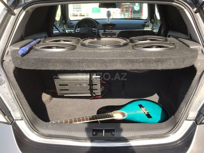 Opel Astra 2008, 211,000 km - 1.4 л - Bakı