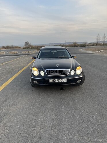 Mercedes E 240 2002, 300,110 km - 2.4 л - Füzuli