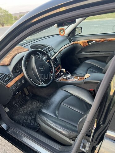 Mercedes E 240 2002, 300,110 km - 2.4 л - Füzuli