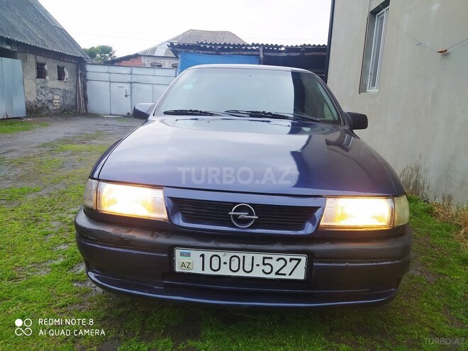 Opel Vectra 1995, 540,000 km - 1.8 l - Zaqatala