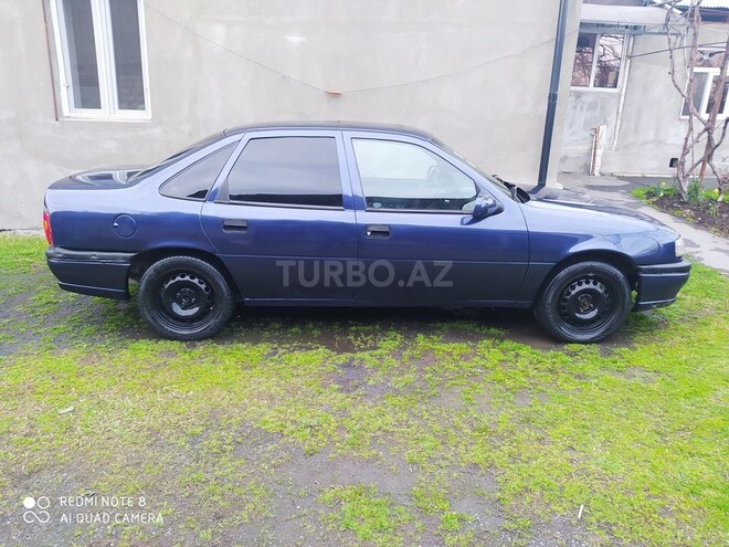 Opel Vectra 1995, 540,000 km - 1.8 l - Zaqatala
