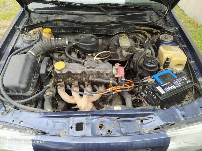 Opel Vectra 1995, 540,000 km - 1.8 l - Zaqatala