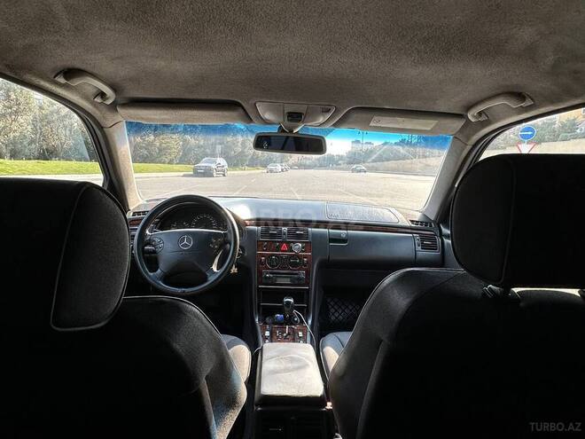 Mercedes E 220 2000, 400,000 km - 2.2 л - Bakı