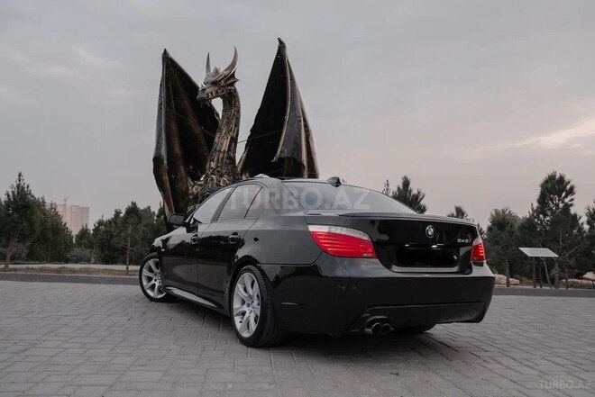 BMW 530 2005, 218,000 km - 4.4 l - Bakı