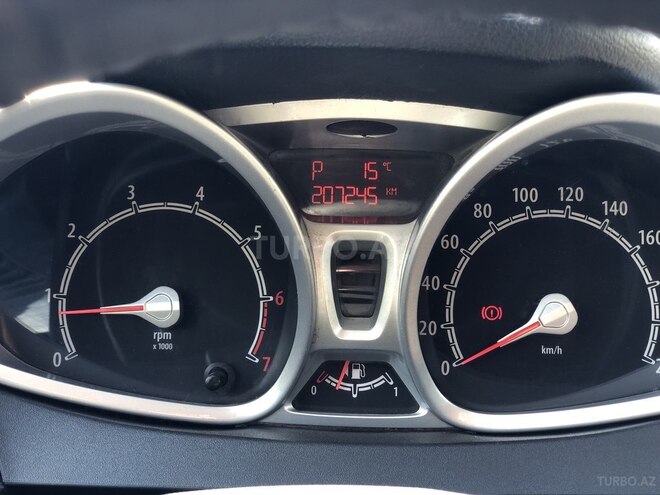 Ford Fiesta 2014, 207,000 km - 1.6 l - Bakı