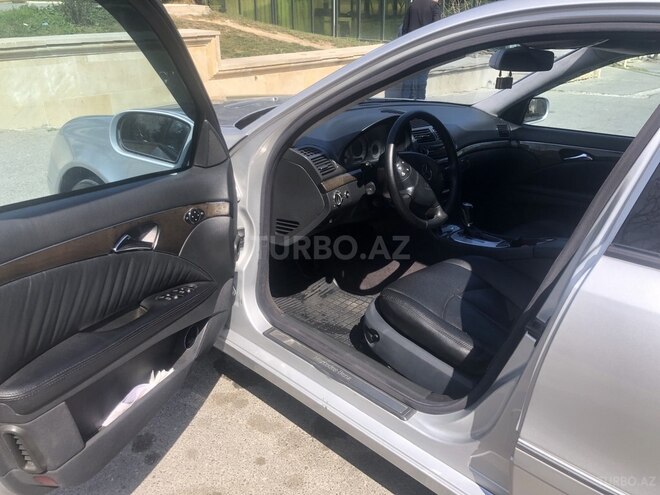 Mercedes E 320 2002, 265,112 km - 3.2 l - Bakı