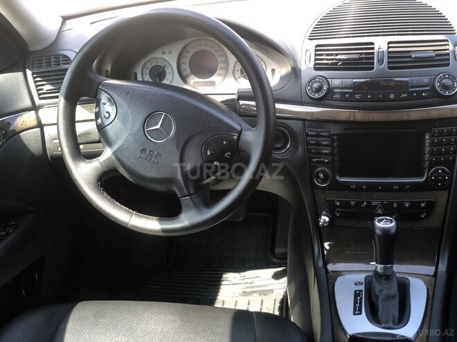 Mercedes E 320 2002, 265,112 km - 3.2 l - Bakı