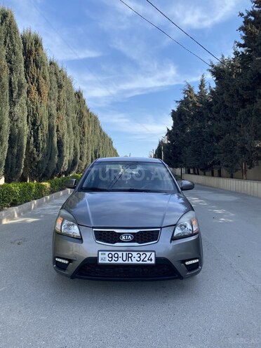 Kia Rio 2010, 368,792 km - 1.6 л - Bakı