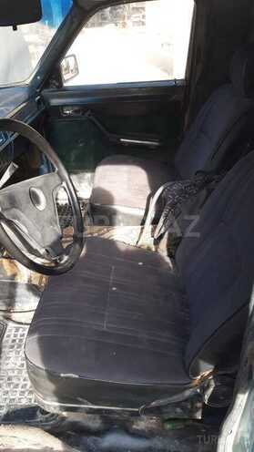 GAZ 24 1984, 300,000 km - 2.4 l - Bakı