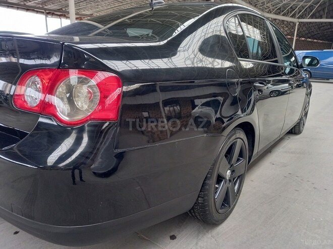 Volkswagen Passat 2005, 235,400 km - 2.0 l - Gəncə