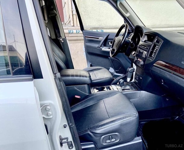 Mitsubishi Pajero 2013, 167,000 km - 3.8 л - Bakı