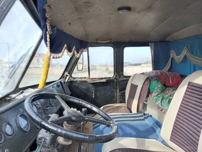 MAZ 5549 1979, 100,000 km - 11.0 l - Bakı