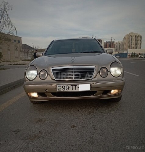 Mercedes E 240 1998, 299,900 km - 2.6 л - Bakı