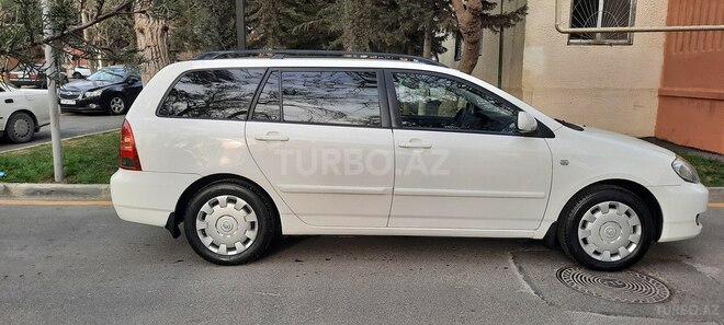 Toyota Corolla 2006, 198,000 km - 1.4 l - Bakı