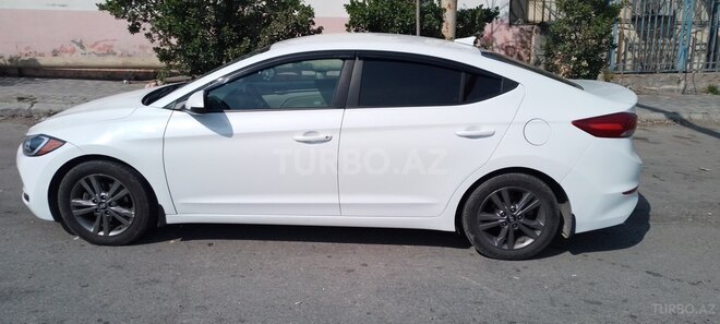 Hyundai Elantra 2018, 70,000 km - 2.0 l - Bakı