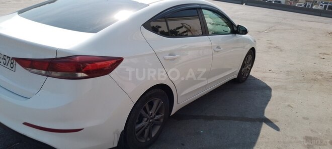 Hyundai Elantra 2018, 70,000 km - 2.0 l - Bakı