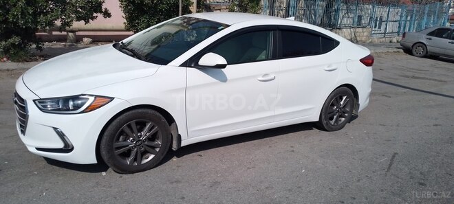 Hyundai Elantra 2018, 70,000 km - 2.0 l - Bakı
