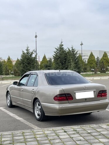 Mercedes E 220 1999, 286,750 km - 2.2 l - Ağdaş