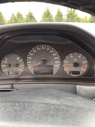 Mercedes E 220 1999, 286,750 km - 2.2 l - Ağdaş