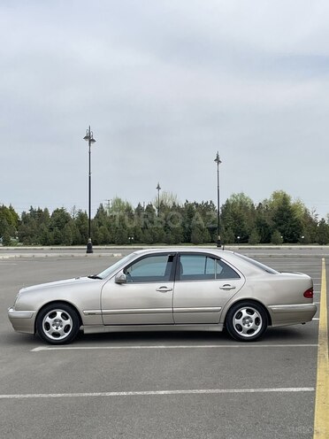 Mercedes E 220 1999, 286,750 km - 2.2 l - Ağdaş