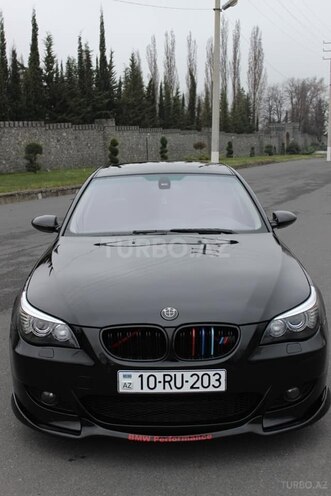 BMW 530 2006, 264,000 km - 3.0 л - Qax