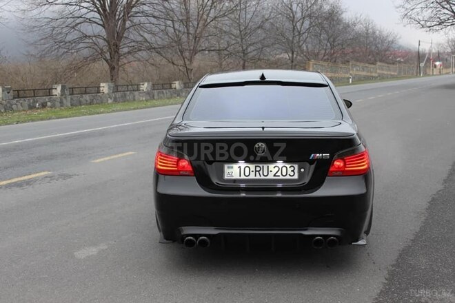 BMW 530 2006, 264,000 km - 3.0 л - Qax