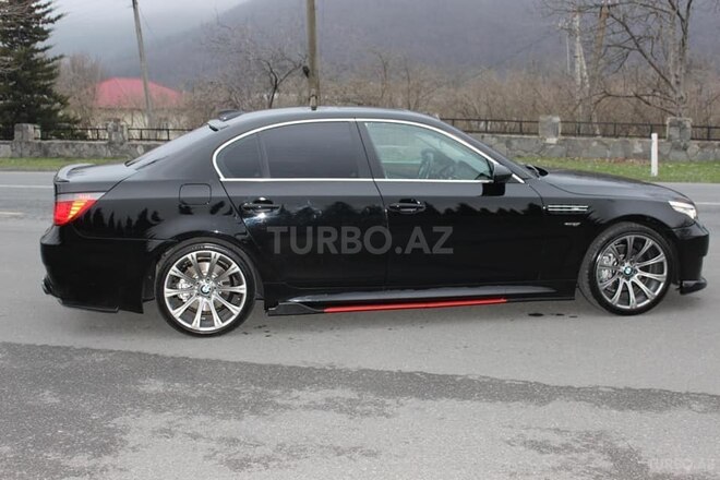 BMW 530 2006, 264,000 km - 3.0 л - Qax