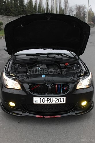 BMW 530 2006, 264,000 km - 3.0 л - Qax