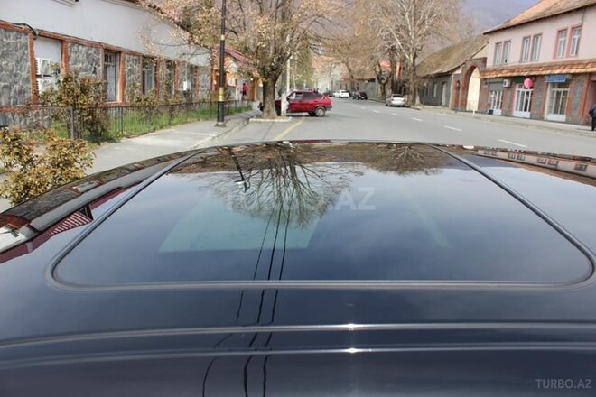 BMW 530 2006, 264,000 km - 3.0 л - Qax