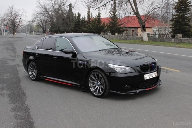 BMW 530 2006, 264,000 km - 3.0 л - Qax