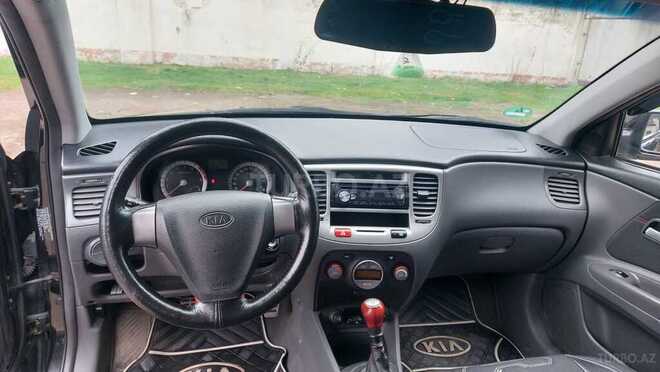 Kia Rio 2005, 263,650 km - 1.4 l - Qazax