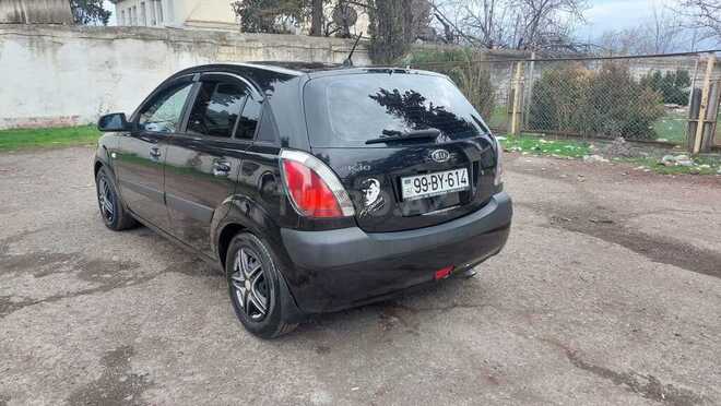 Kia Rio 2005, 263,650 km - 1.4 l - Qazax