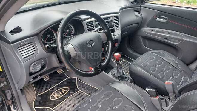 Kia Rio 2005, 263,650 km - 1.4 l - Qazax
