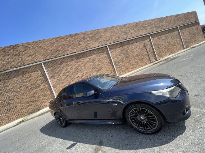 BMW 525 2004, 294,000 km - 2.5 l - Bakı