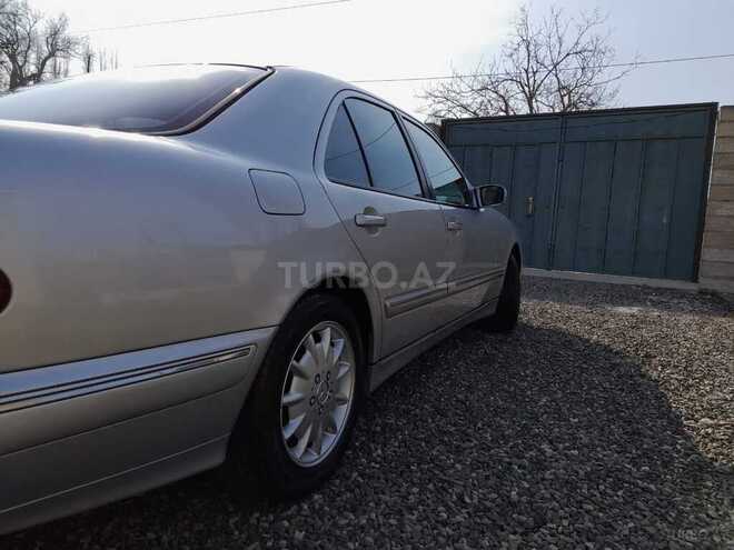 Mercedes E 200 2001, 237,000 km - 2.0 л - Bakı