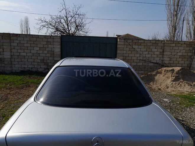 Mercedes E 200 2001, 237,000 km - 2.0 л - Bakı
