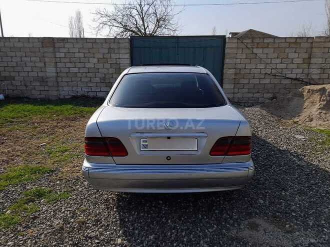 Mercedes E 200 2001, 237,000 km - 2.0 л - Bakı