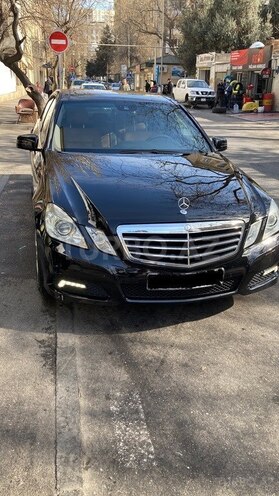 Mercedes E 300 2010, 133,000 km - 3.0 l - Bakı