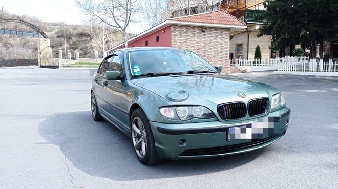 BMW 320 2002, 315,000 km - 2.0 л - Şəki