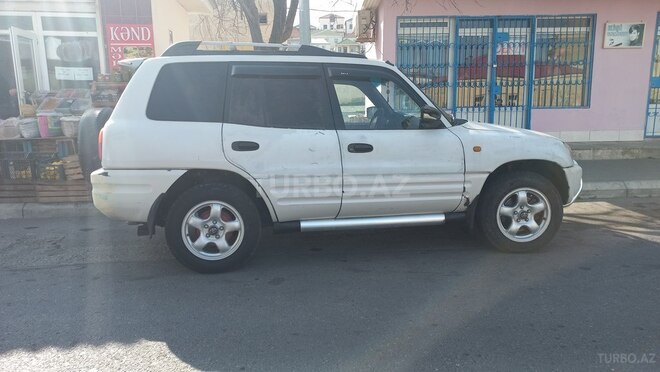 Toyota RAV4 1995, 230,000 km - 2.0 л - Bakı